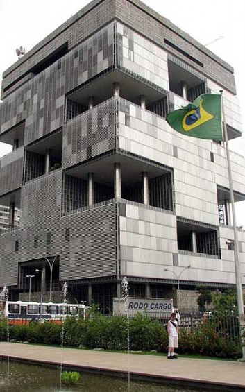 Edifício-sede da Petrobras, no Rio: exemplo de construção sustentável no Brasil