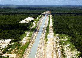 Trecho do Eixão já abastece com água a população do Ceará