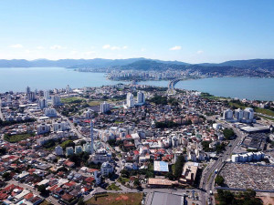 Florianópolis está entre as 3 capitais da região sul que aparecem no top 10 da lista. Crédito: Prefeitura de Florianópolis